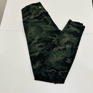 LULULEMON Fast Free High-Rise Tight 26” Camo Olive Leggings Size 4